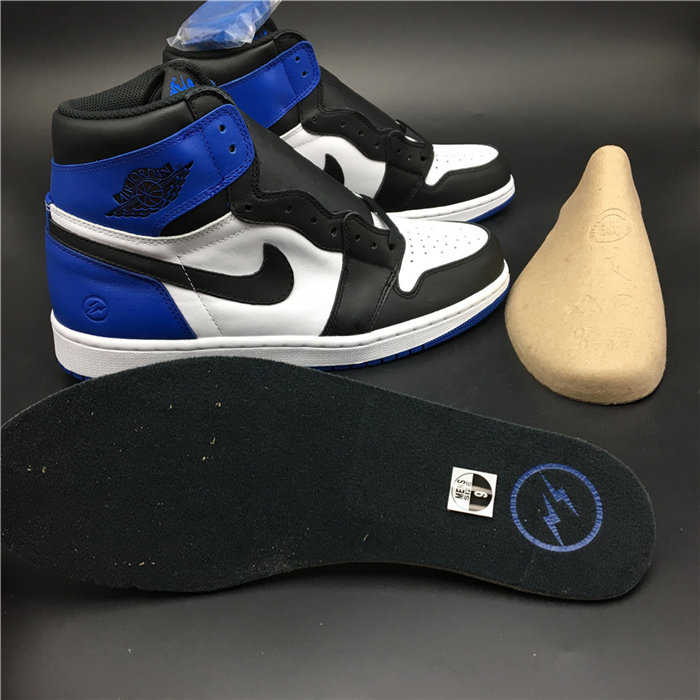 Jordan1 Retro Fragment 716371-040