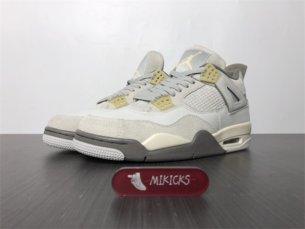 Jordan 4 Retro SE Craft Photon Dust DV3742-021
