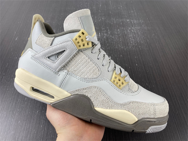 Jordan 4 Retro SE Craft Photon Dust DV3742-021