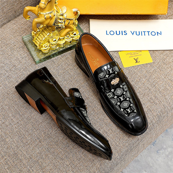 Lv Loafer 036