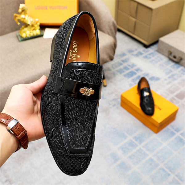 Lv Loafer 037