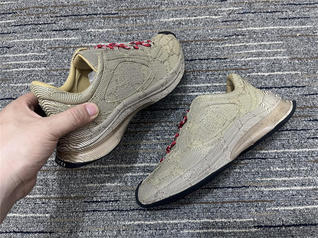 G*u*i rhyton sneaker 38