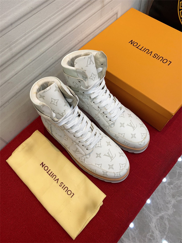LV x Nike Sneaker