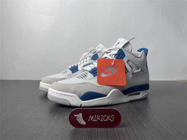 Air Jordan 4