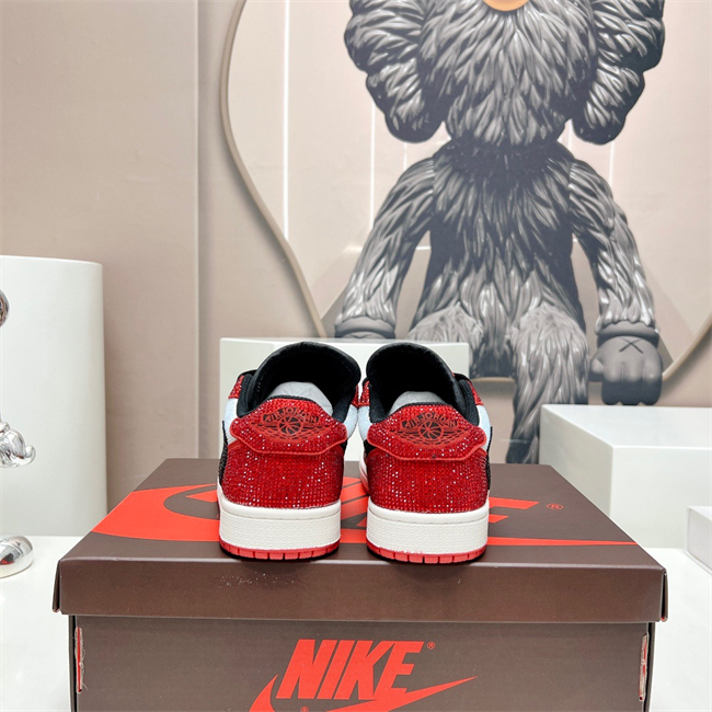 Nike Air Jordan 1 Low crystal T101