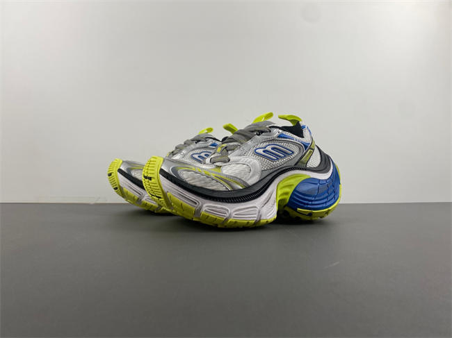 12Balenciaga 792779 W2MV2 9741