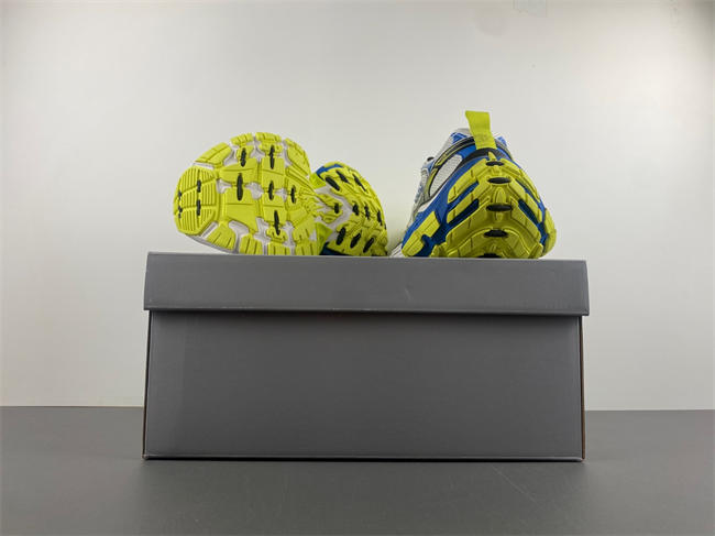 12Balenciaga 792779 W2MV2 9741