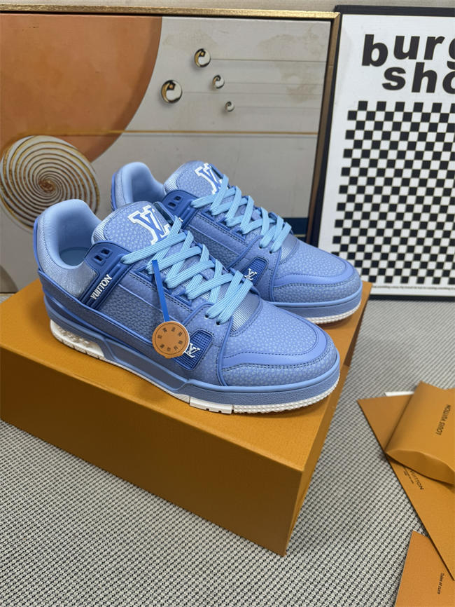Lv Trainer Sneaker
