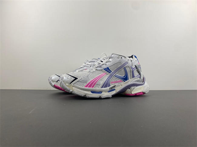 7.5Balenciaga 772774-W3RNY-6120