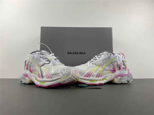 7.5Balenciaga 772767-WRUNG 9517