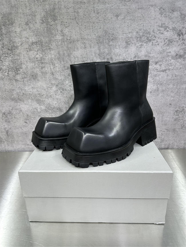 Balenciaga Boot