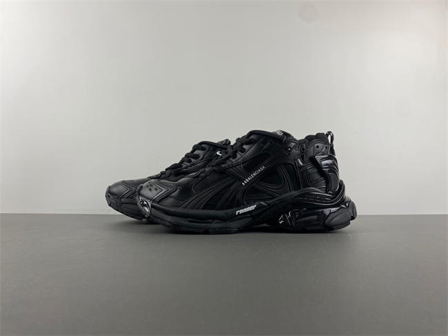 7.5Balenciaga 813793-WRUNG 0123