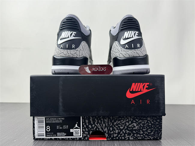 Air Jordan 3 OG “Black Cement” DN3707-010