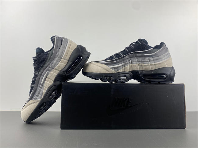Comme des Garçons x Air Max 95 