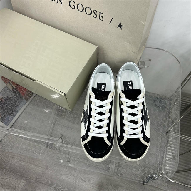 Golden Goose Sneaker