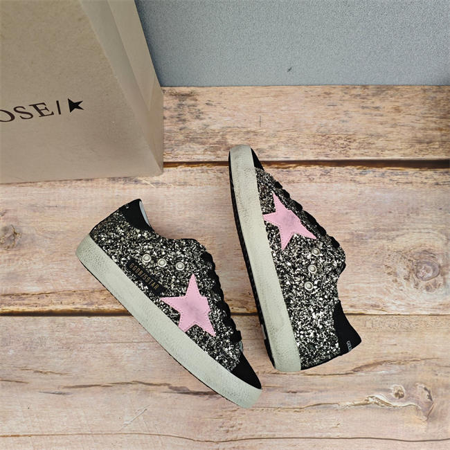 Golden Goose Sneaker