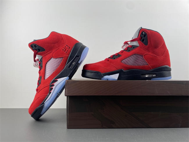 Air Jordan 5 “Raging Bull”  DD0587-600