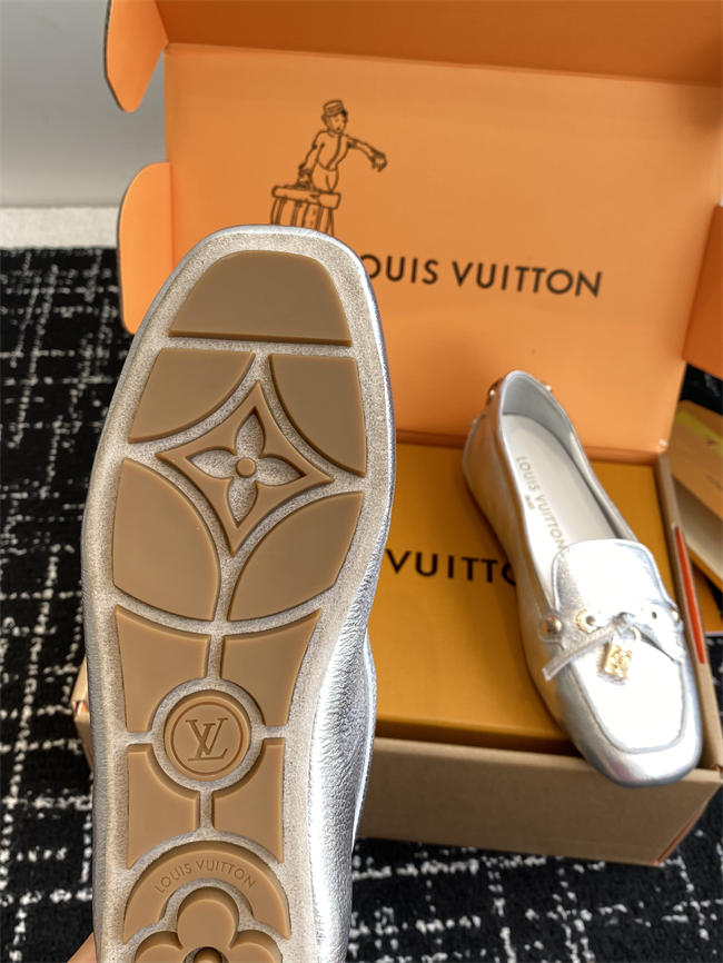 Lv Loafer 065