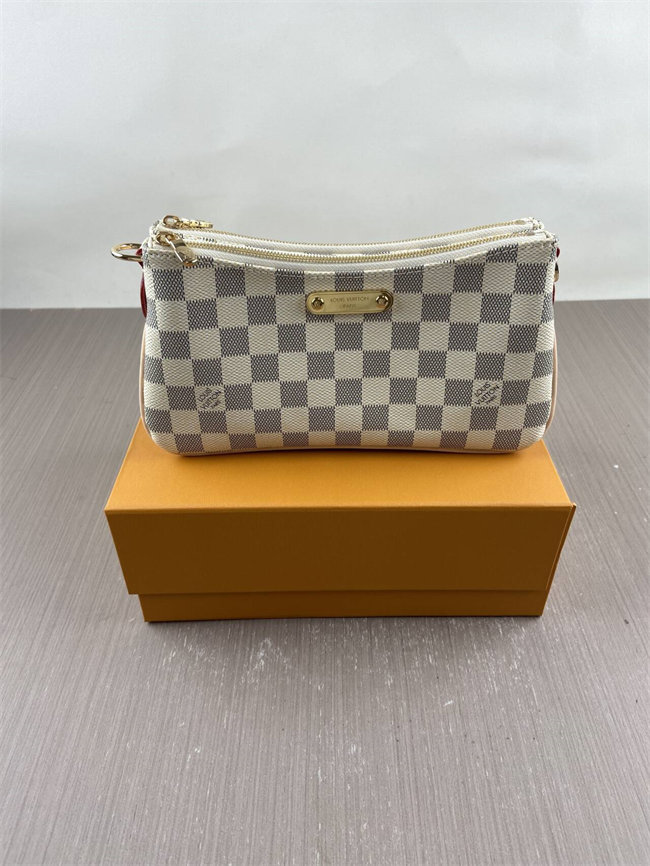 Pochette Liv
