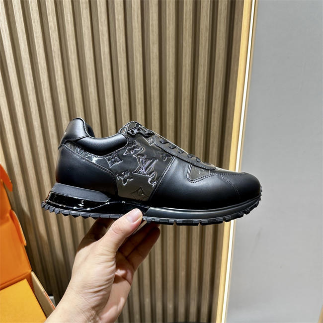 Lv Sneaker