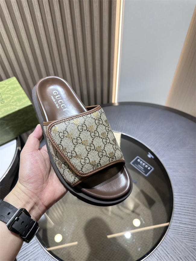Gucci Slide 85